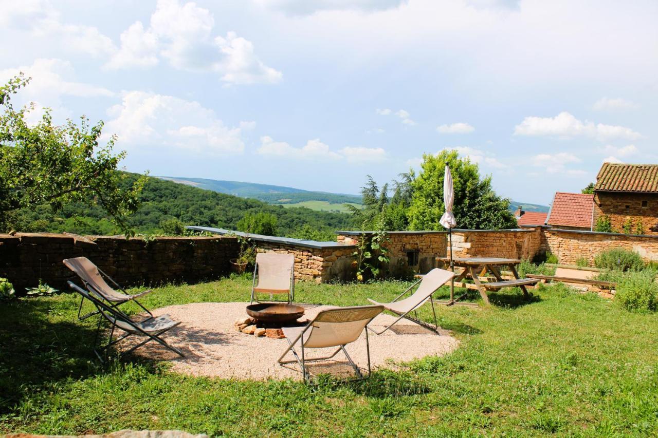 Le Clos Des Pierres Rouges Burgy Екстер'єр фото